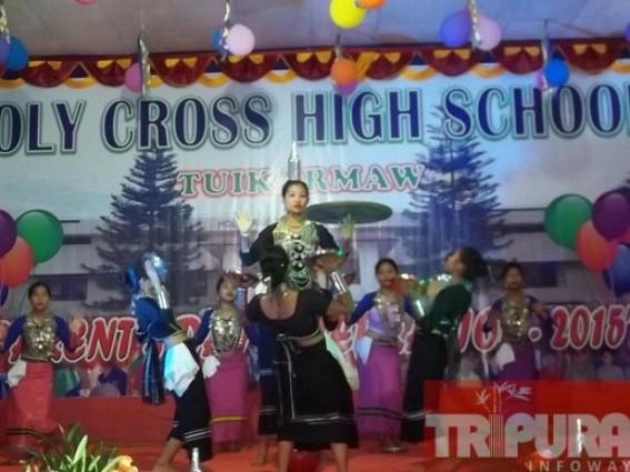 Taikurma Holy Cross School celebrated Parents Day      